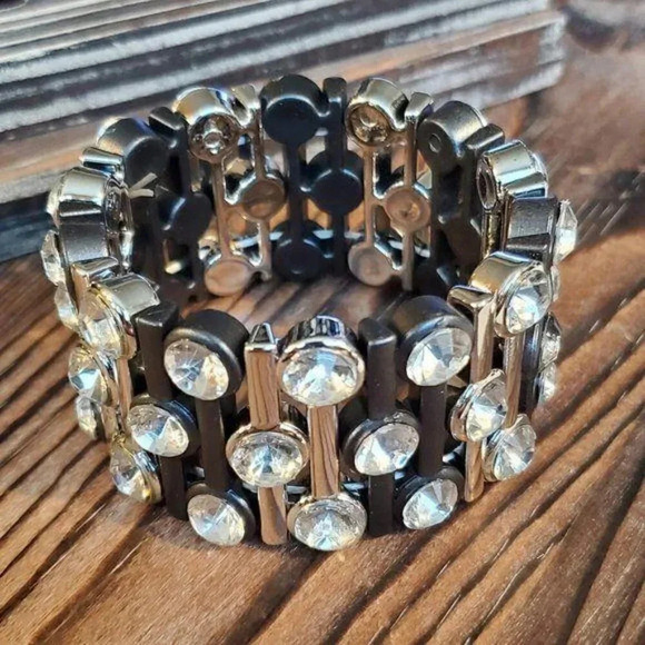 Mid Century Style Silver Gunmetal Stretch Bracelet - Picture 1 of 5